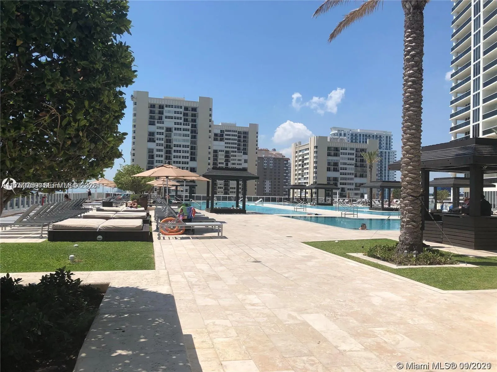 1830 S Ocean Drive #3208
