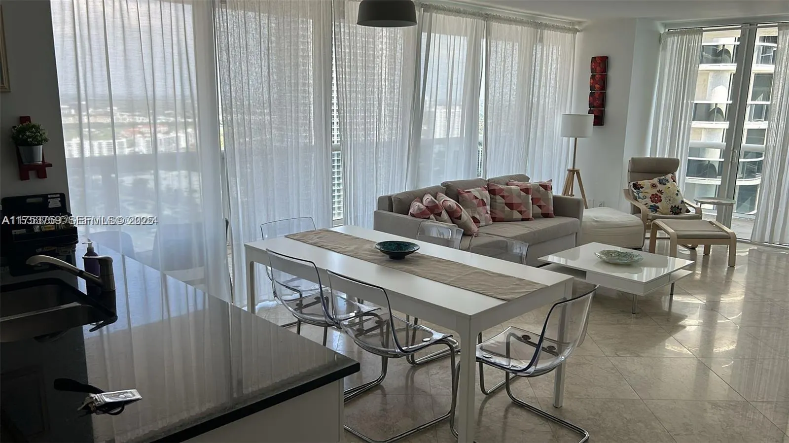 1830 S Ocean Drive #3208