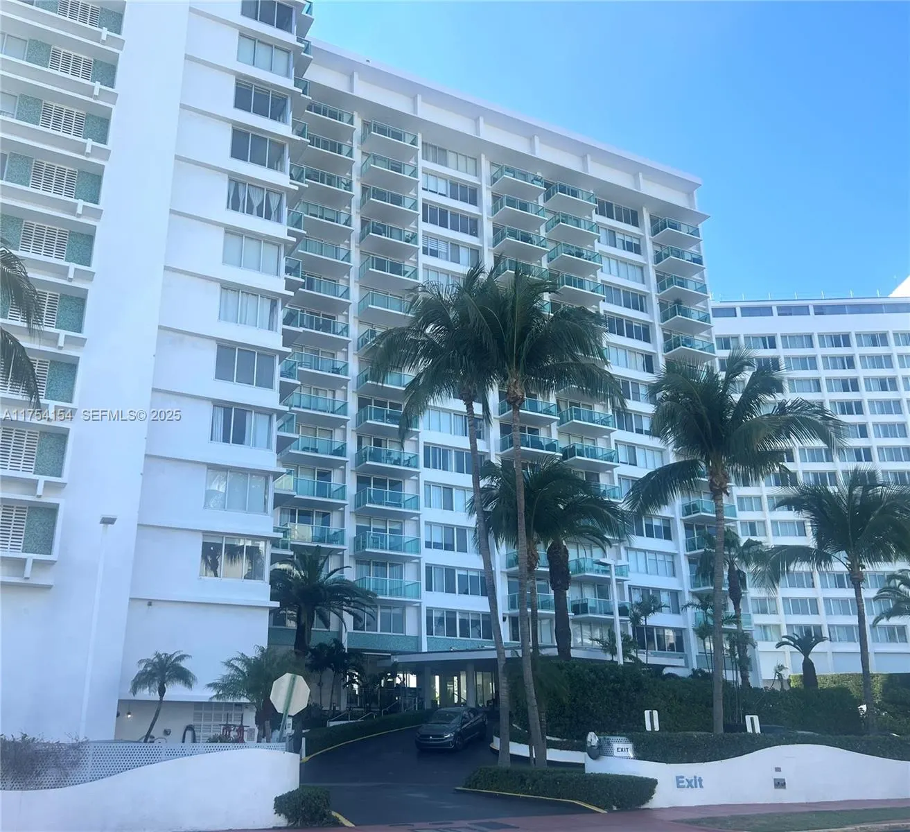 1000 West Avenue #908