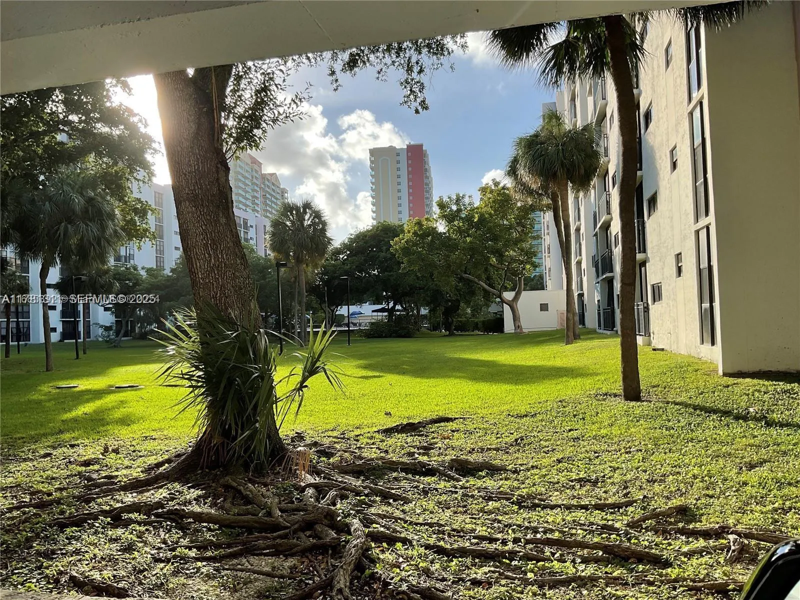 17011 N Bay Road #701