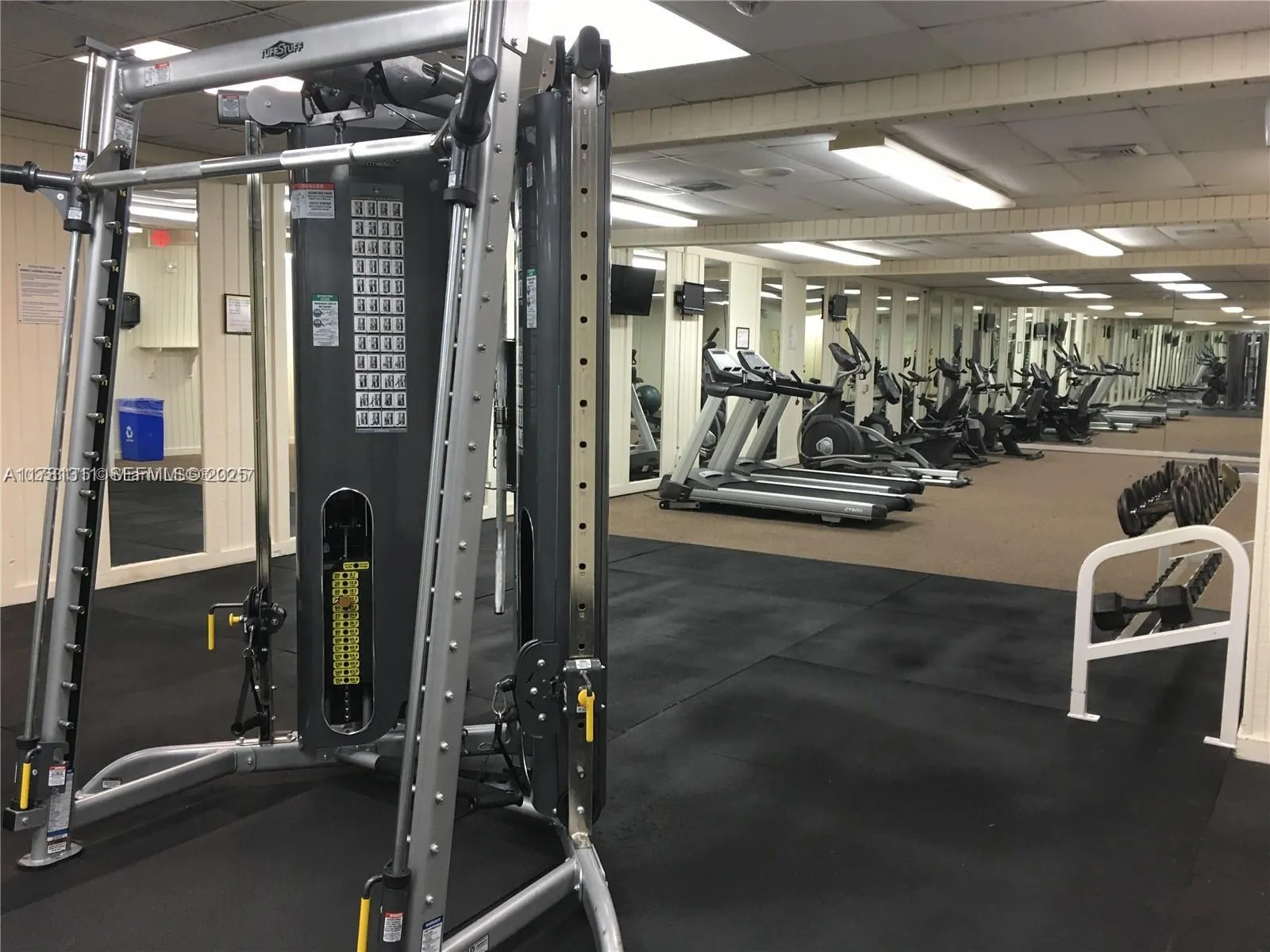 17011 N Bay Road #701