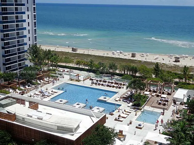 2301 Collins Avenue #1221