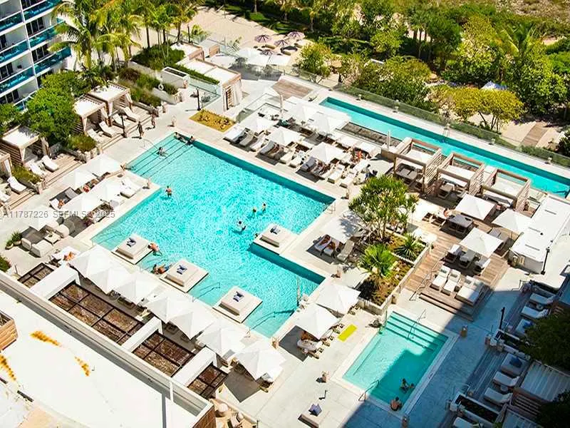 2301 Collins Avenue #1221