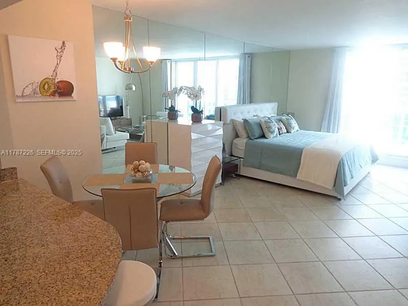 2301 Collins Avenue #1221