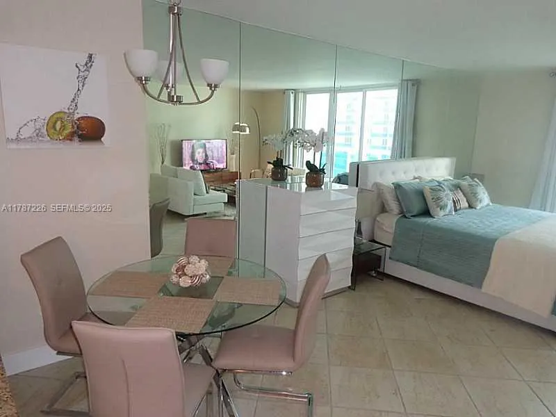 2301 Collins Avenue #1221