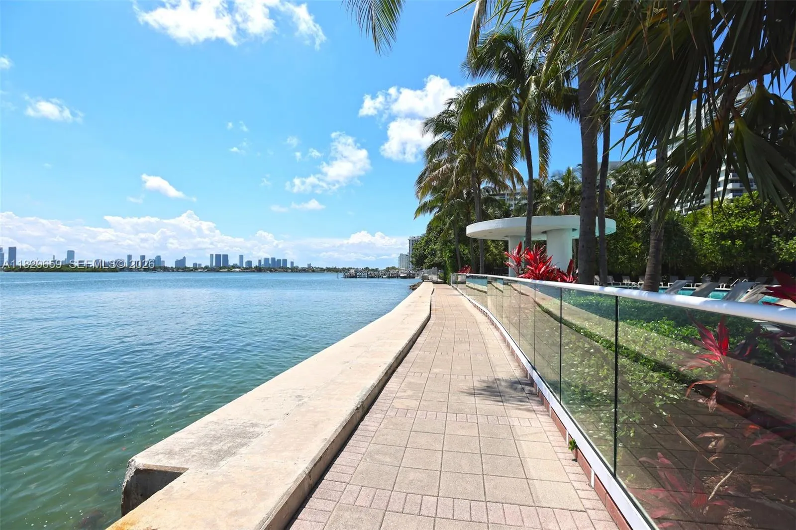 1330 West Avenue #3007