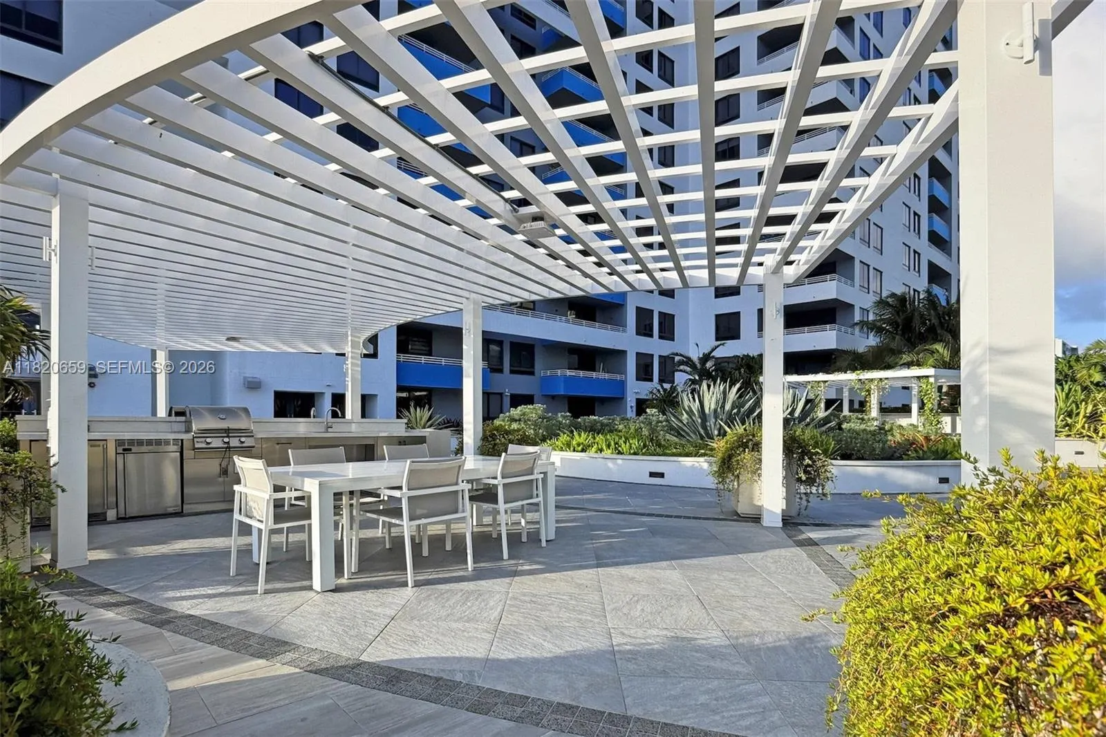 1330 West Avenue #3007