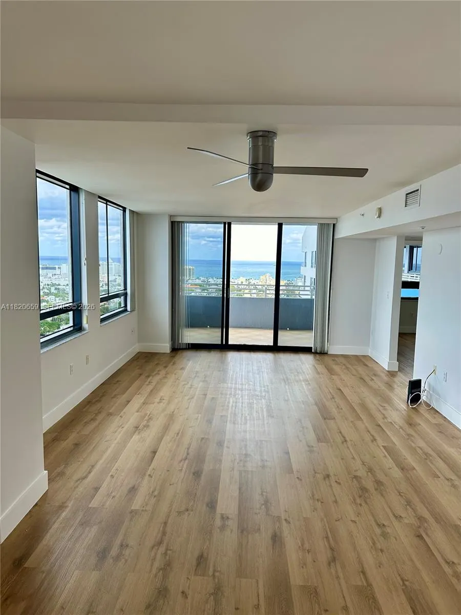 1330 West Avenue #3007