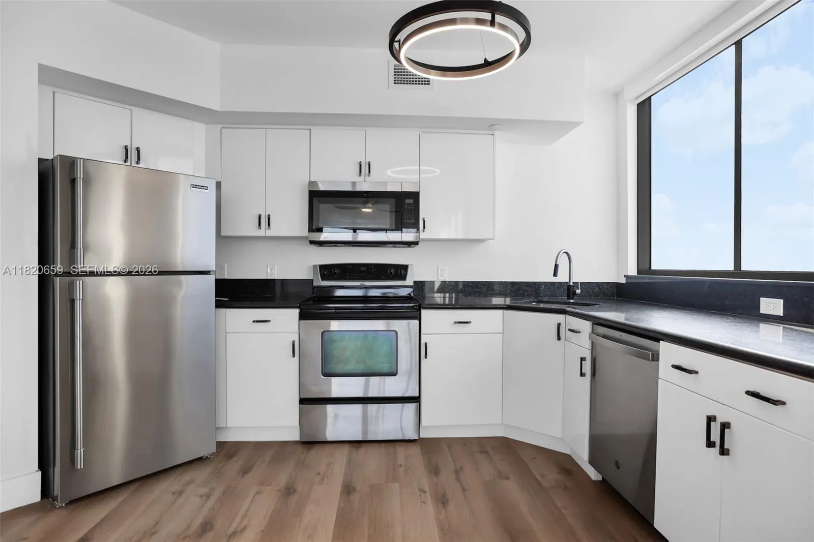 1330 West Avenue #3007