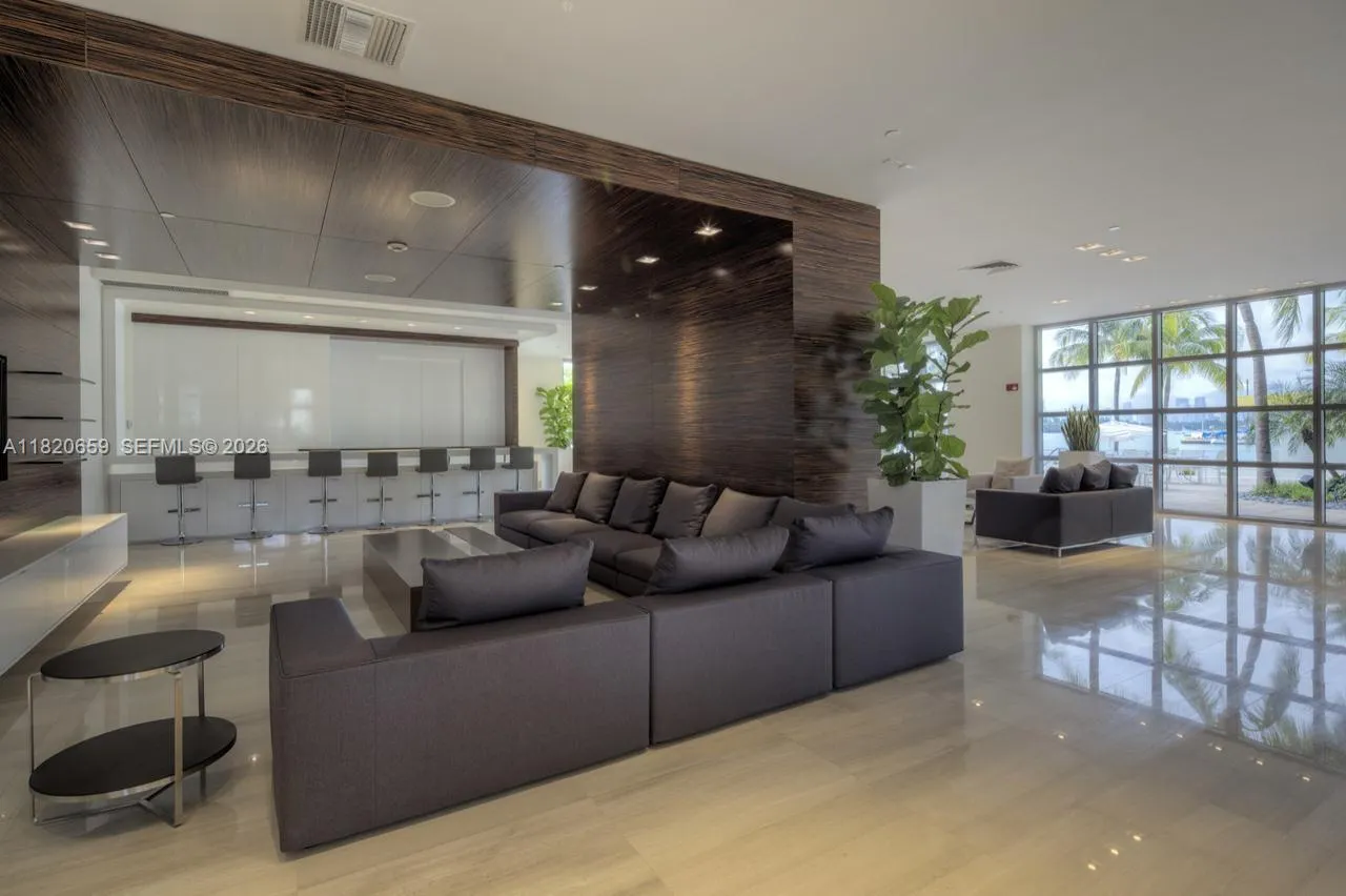 1330 West Avenue #3007