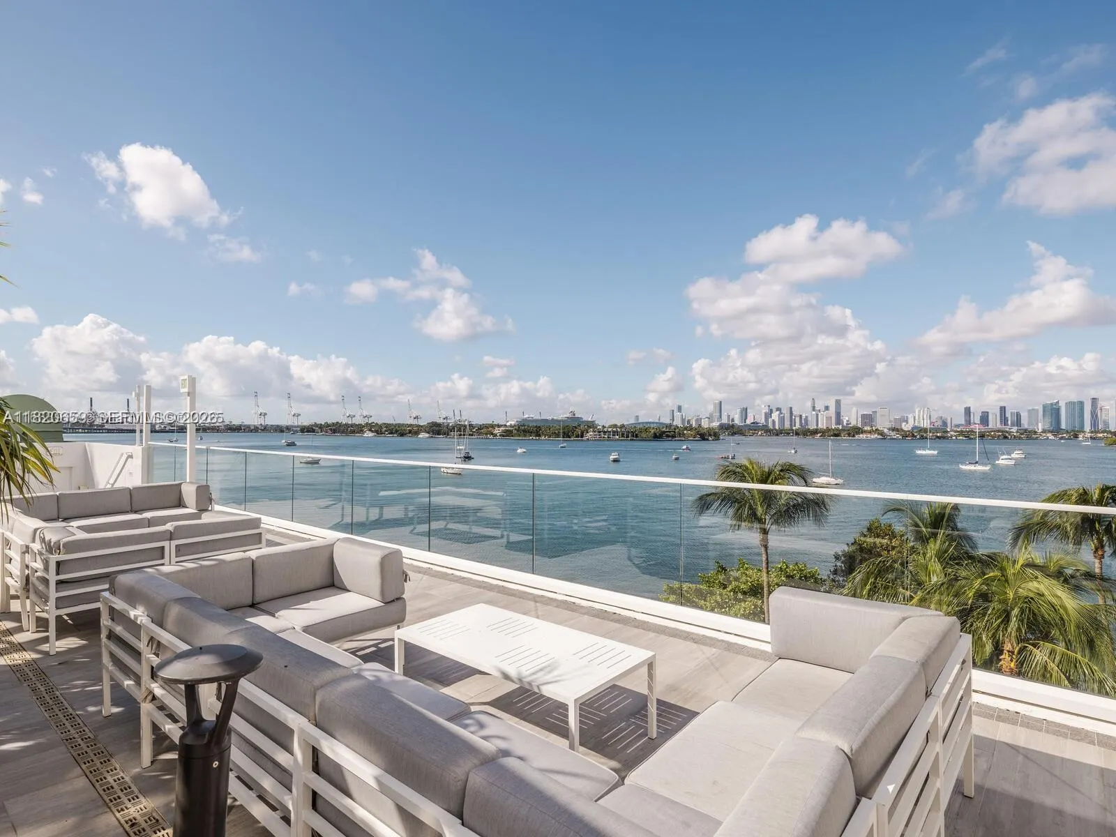 1330 West Avenue #3007