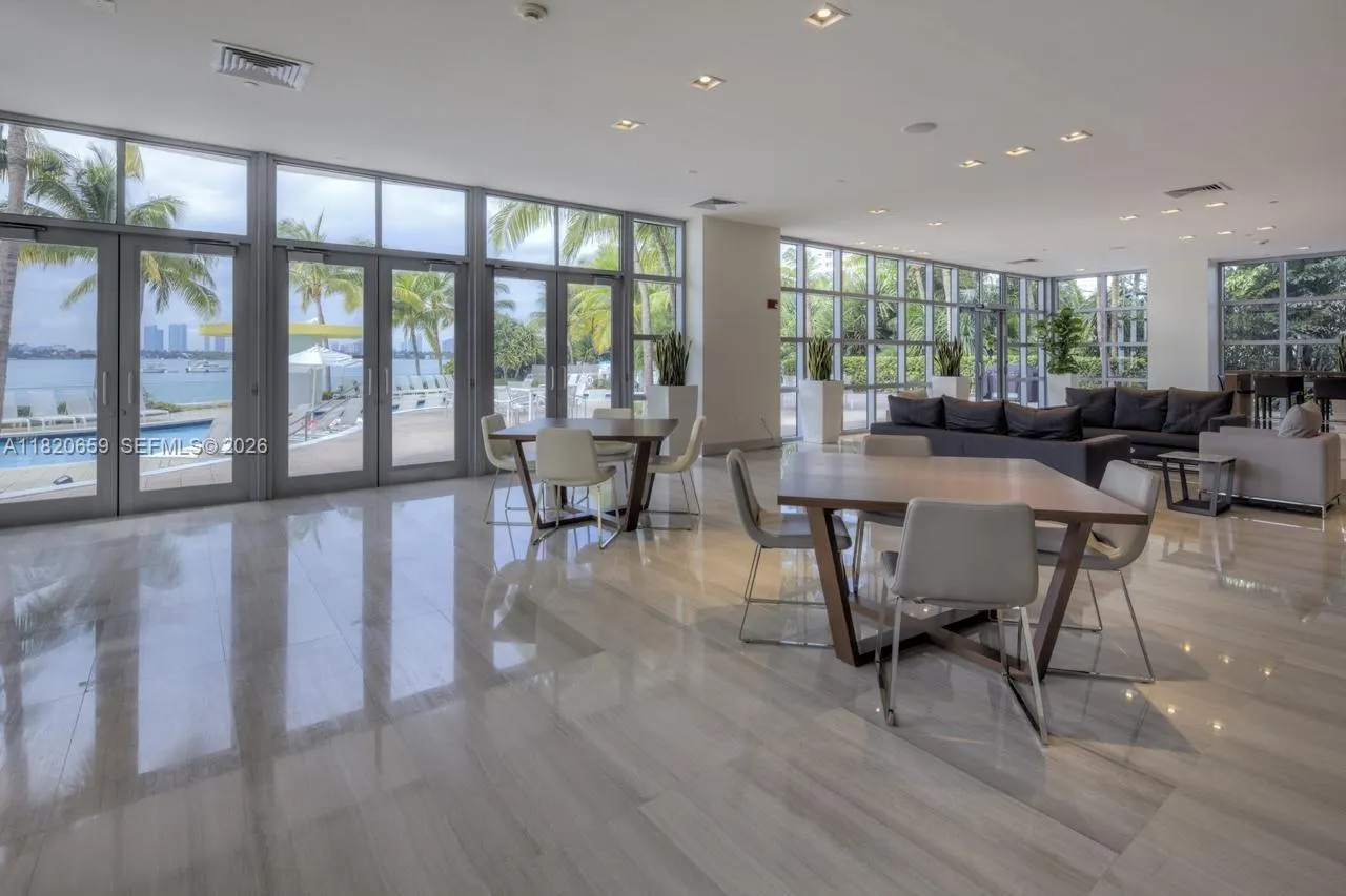 1330 West Avenue #3007