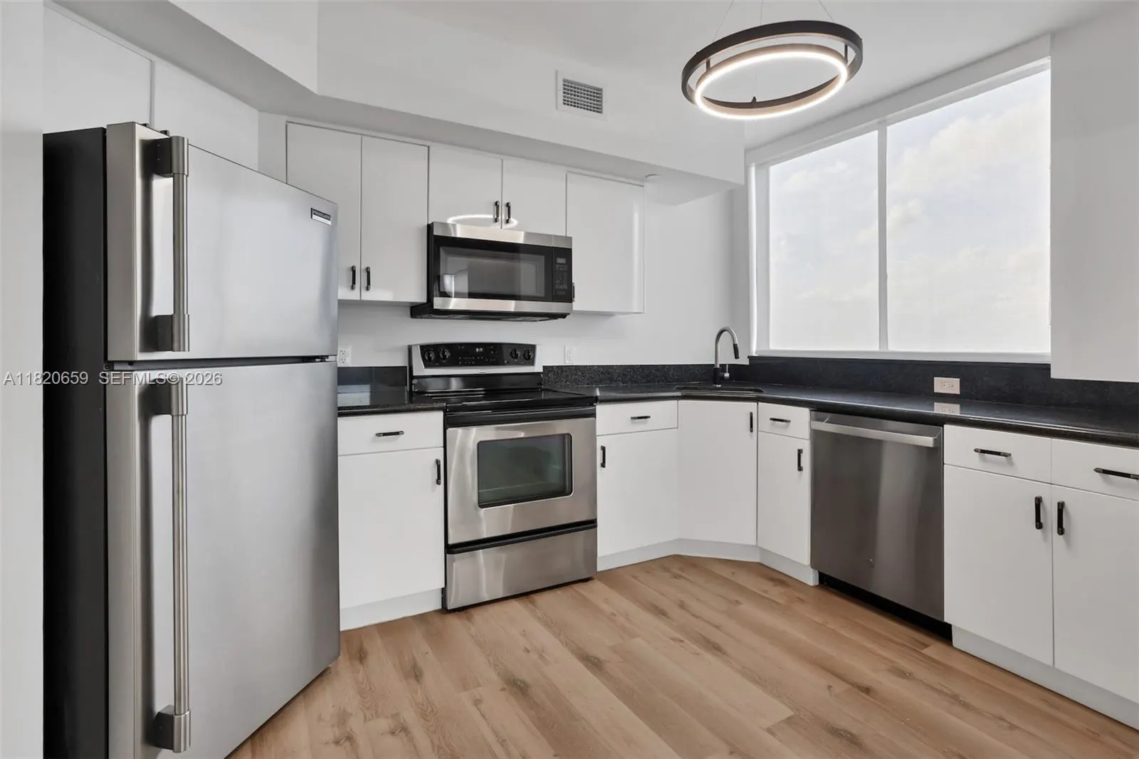 1330 West Avenue #3007