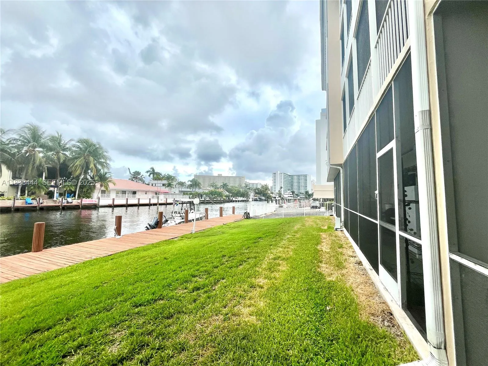 2841 NE 33rd Court #104