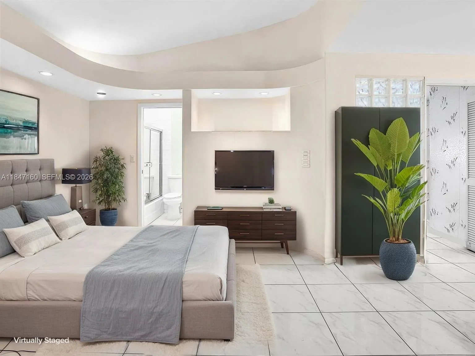 250 NE 212th Street