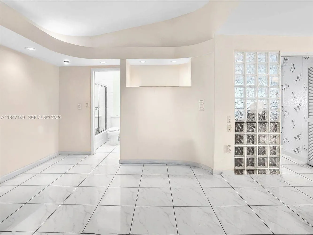 250 NE 212th Street