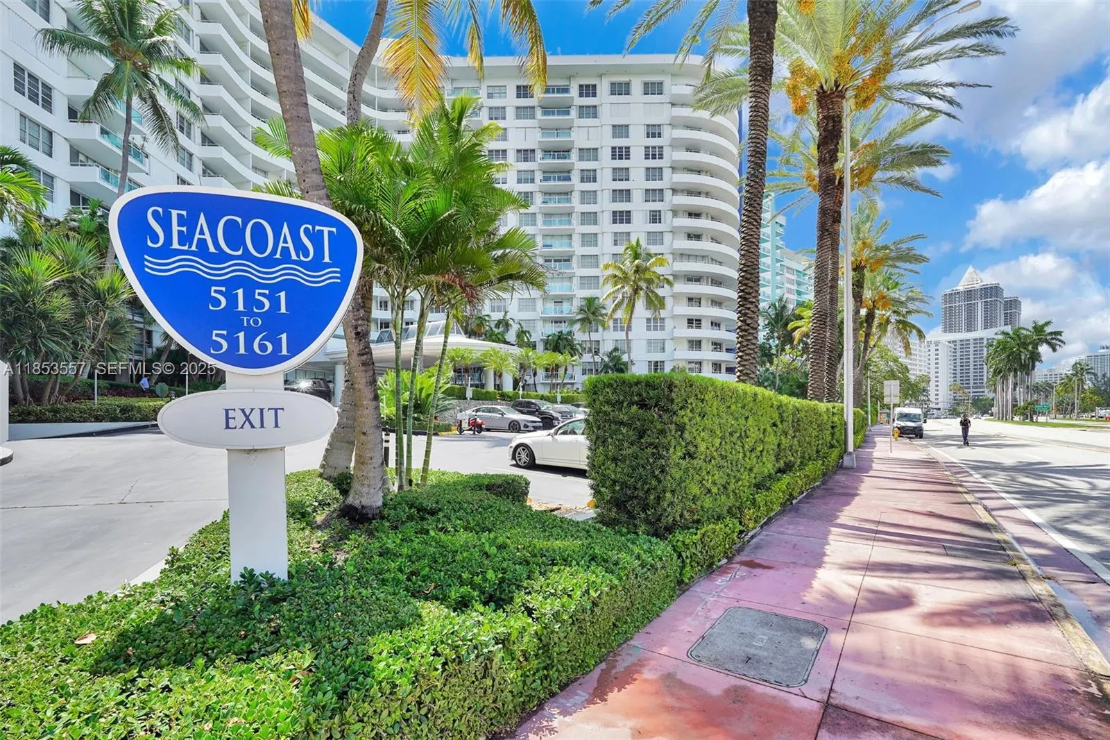 5151 Collins Avenue #1519