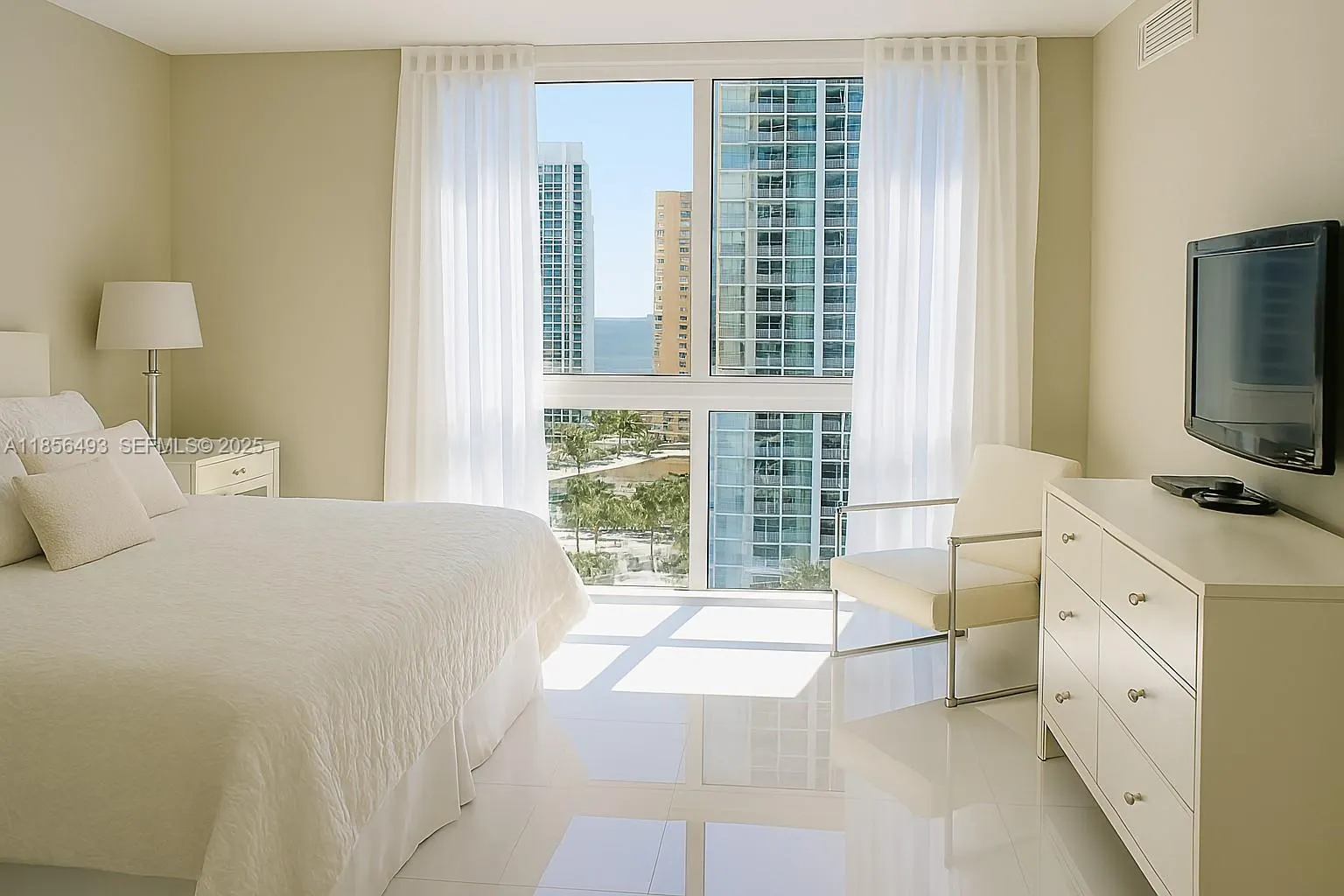 250 Sunny Isles Boulevard #3-1506