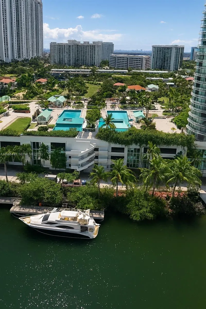 250 Sunny Isles Boulevard #3-1506