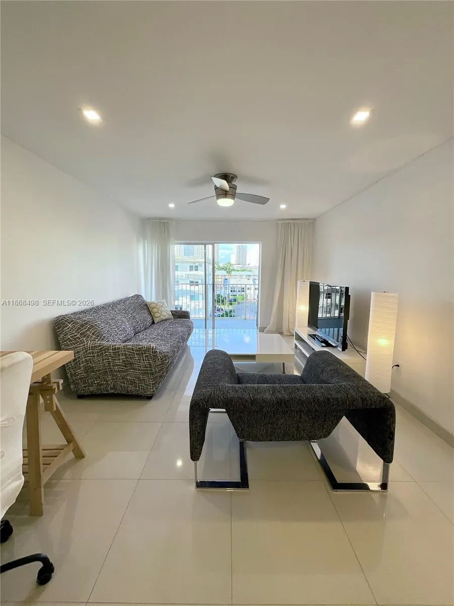 3545 NE 167th Street #505
