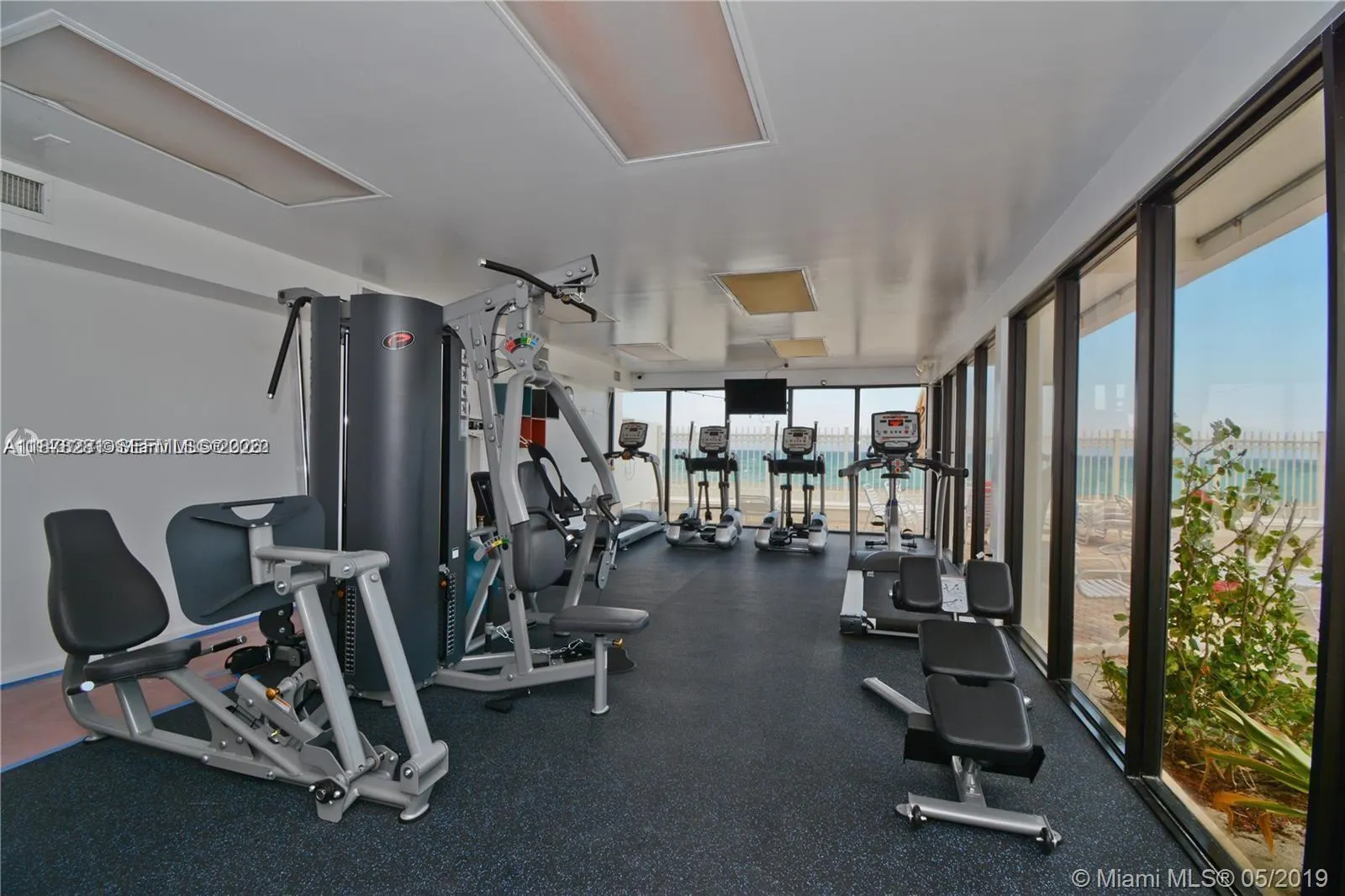 3505 S Ocean Drive #1006
