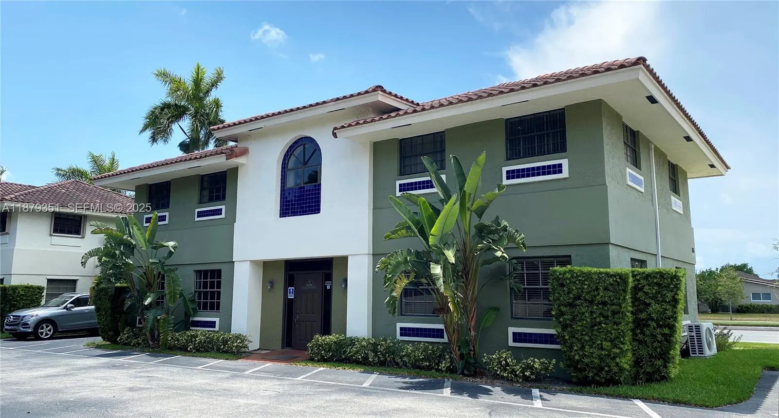 805 E Hillsboro Boulevard #102