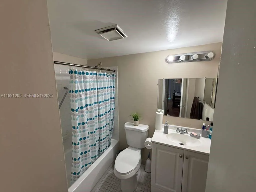 5915 Washington Street #116