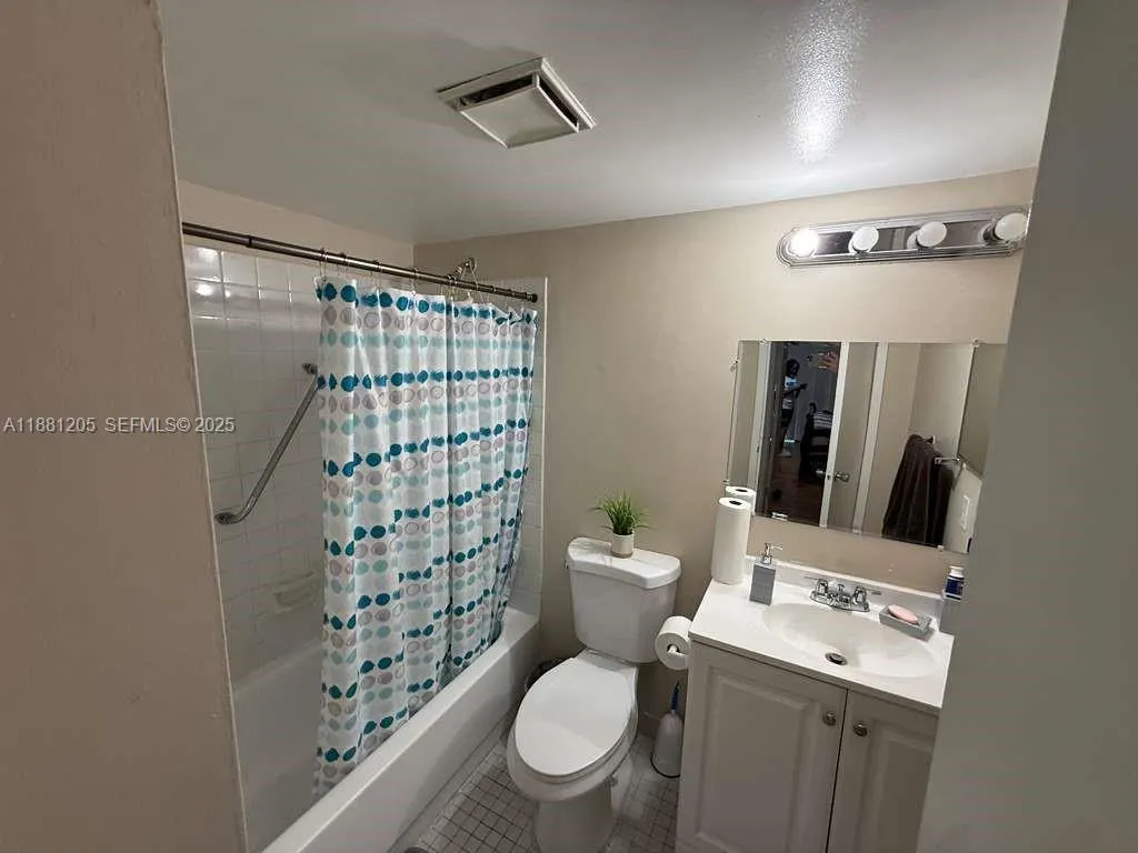 5915 Washington Street #116