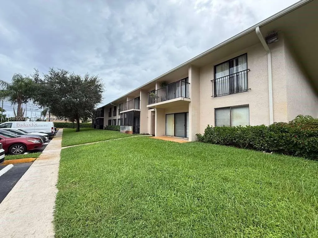 5915 Washington Street #116