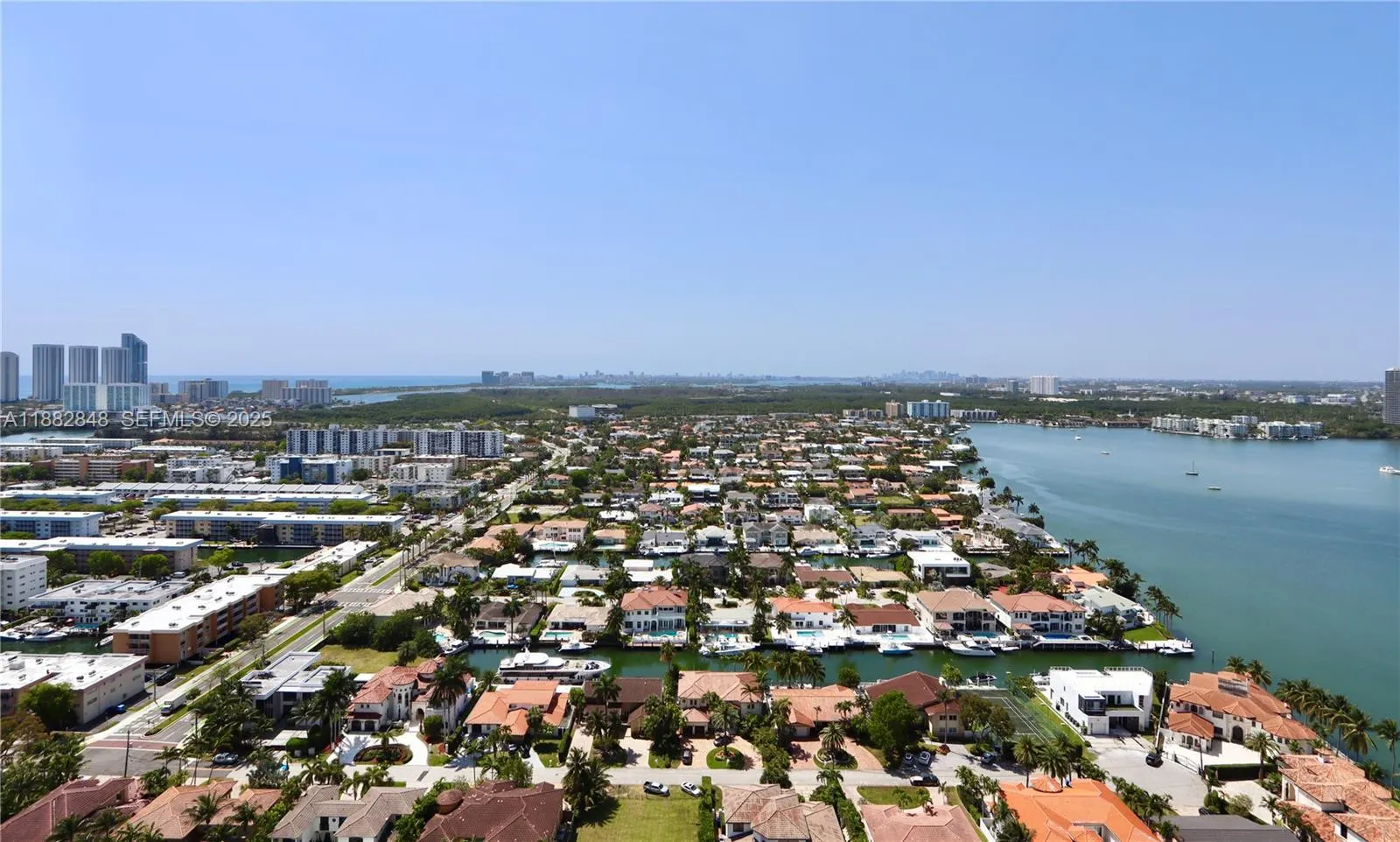 1000 Island Boulevard #PH2