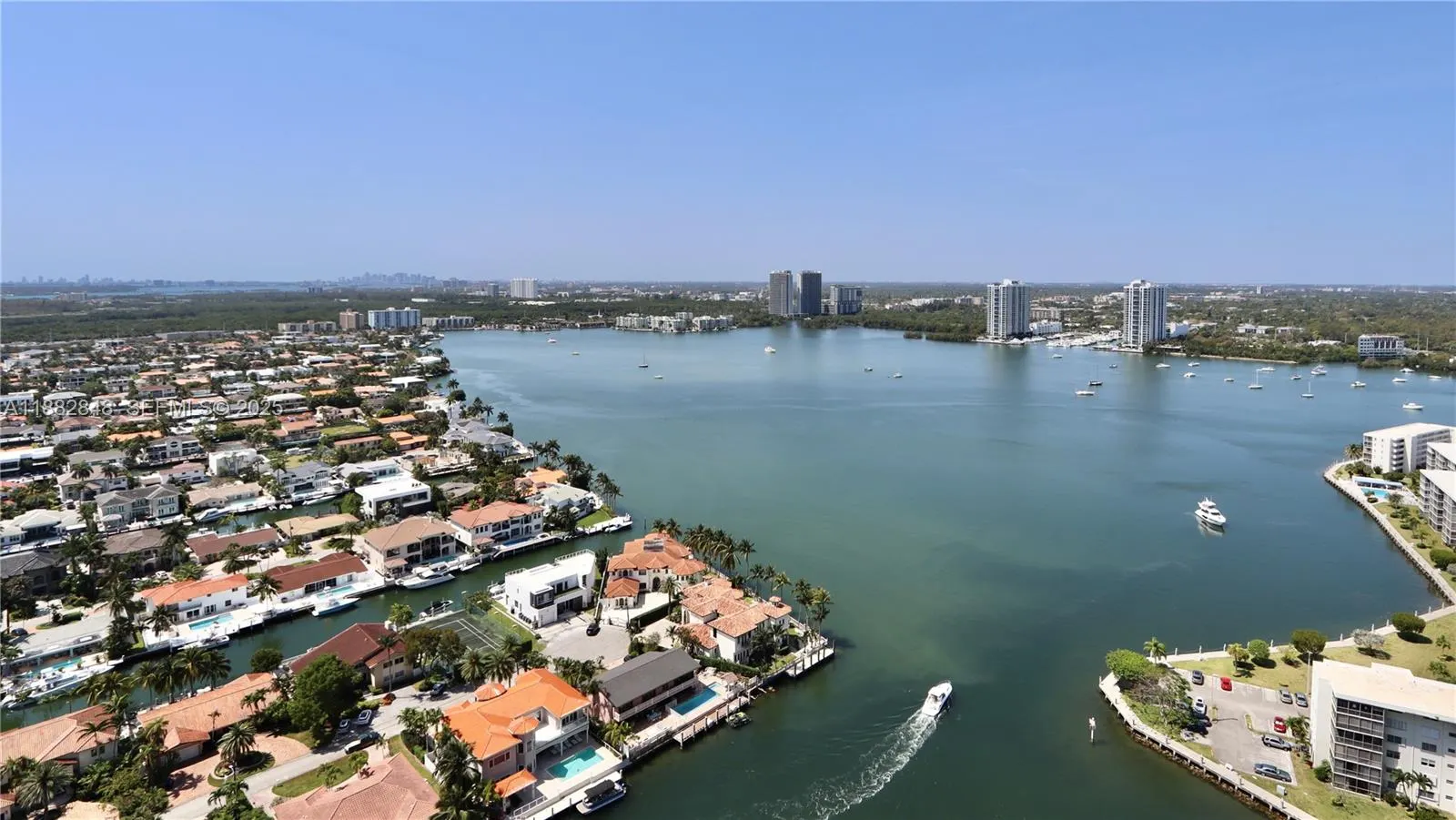 1000 Island Boulevard #PH2
