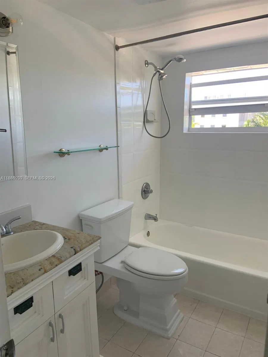360 Meridian Avenue #4C