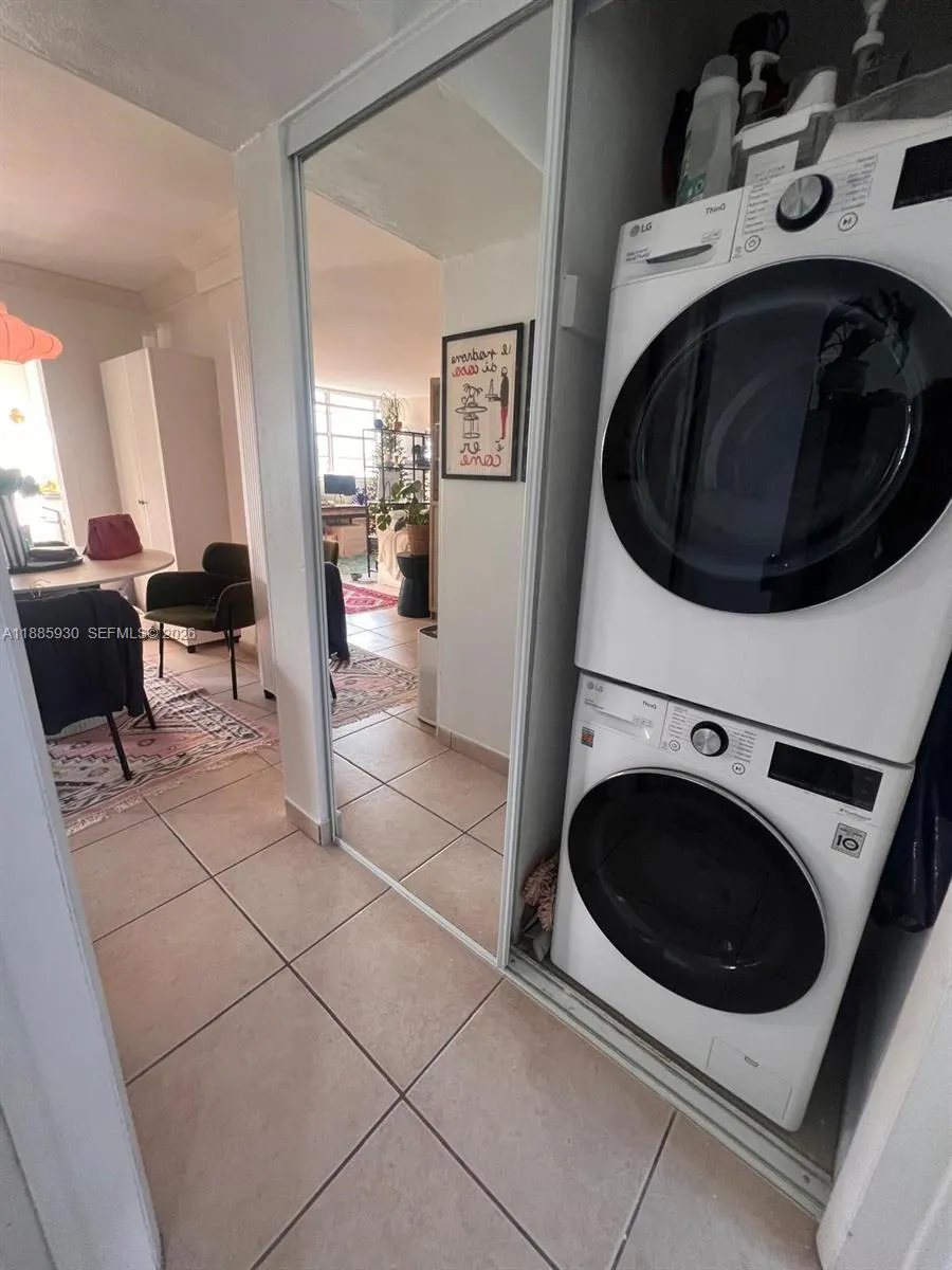 360 Meridian Avenue #4C
