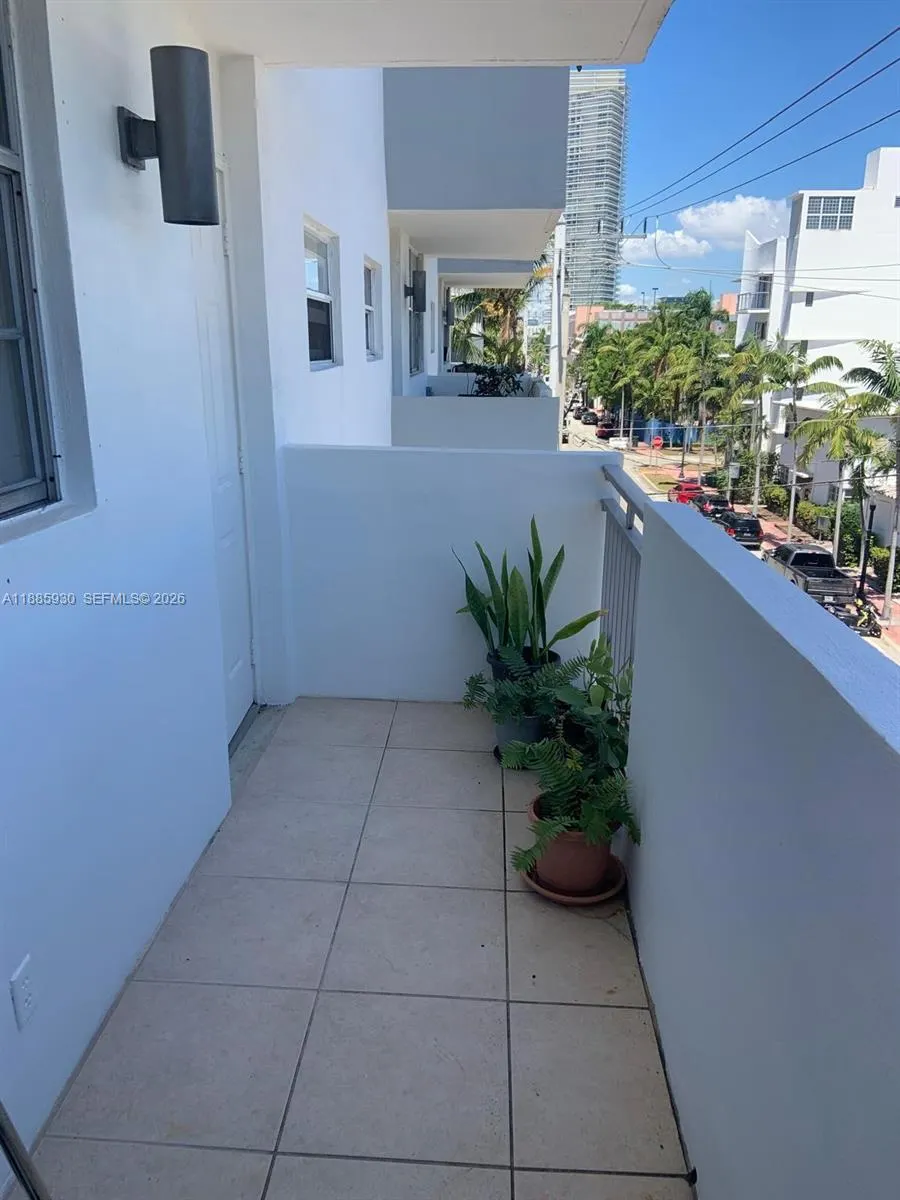 360 Meridian Avenue #4C