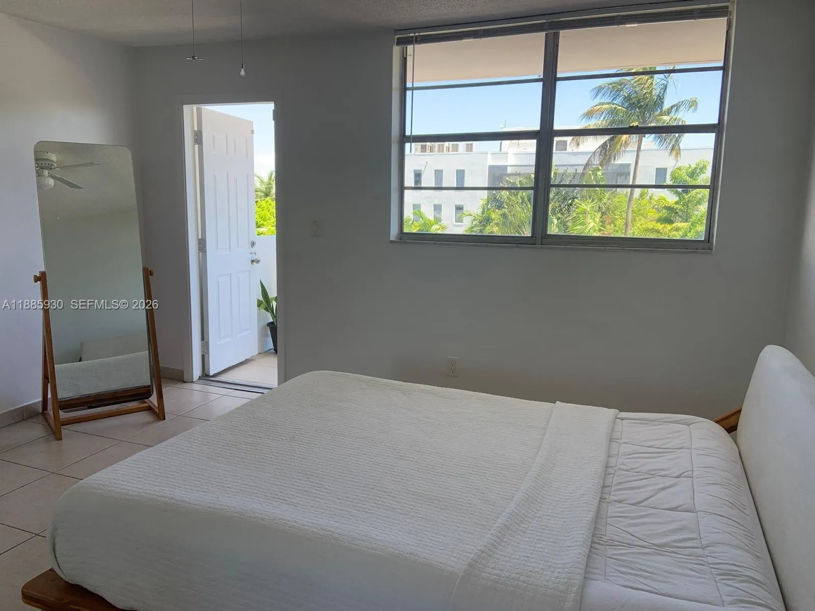 360 Meridian Avenue #4C