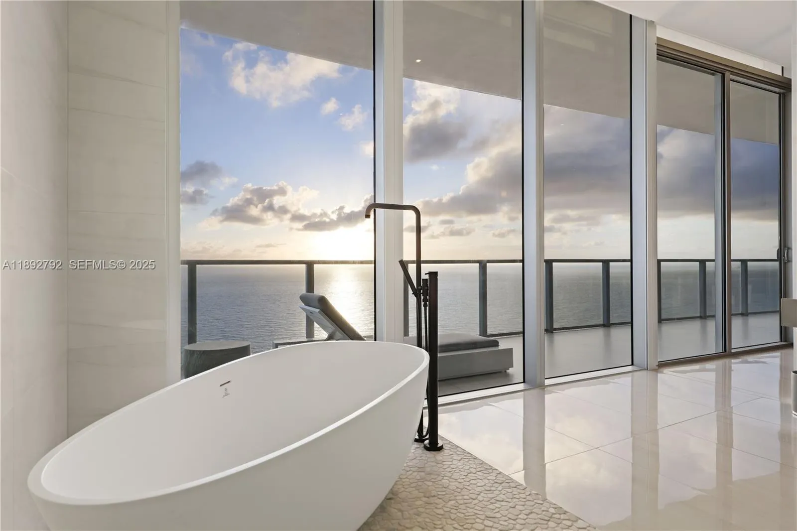 2200 N Ocean Boulevard #S2301