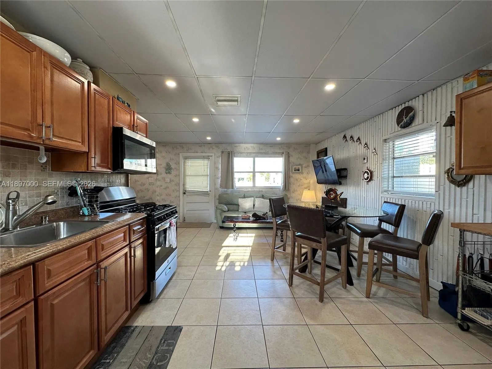 164 Venetian Drive