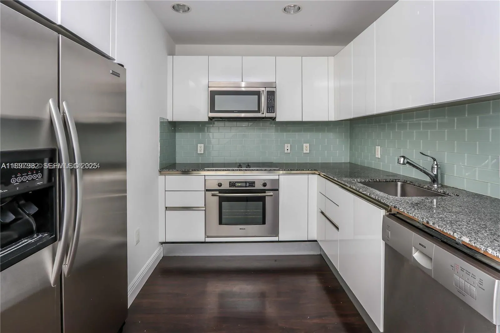 1050 Brickell Avenue #414