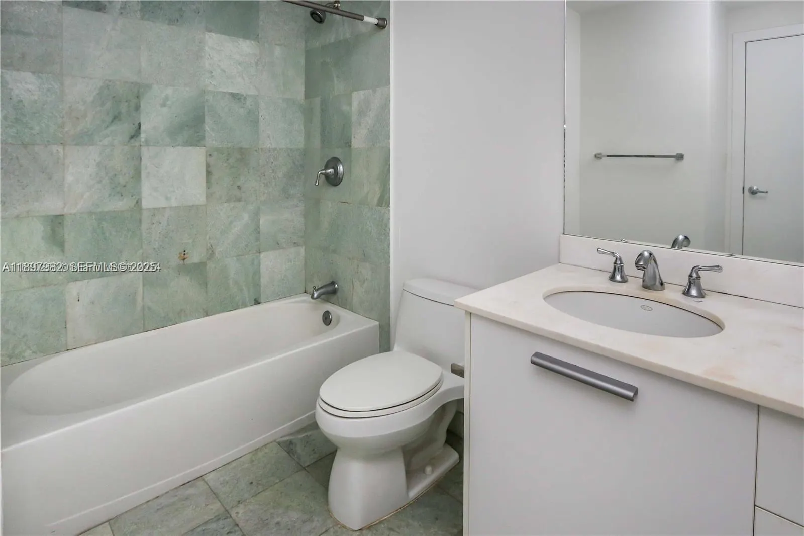 1050 Brickell Avenue #414
