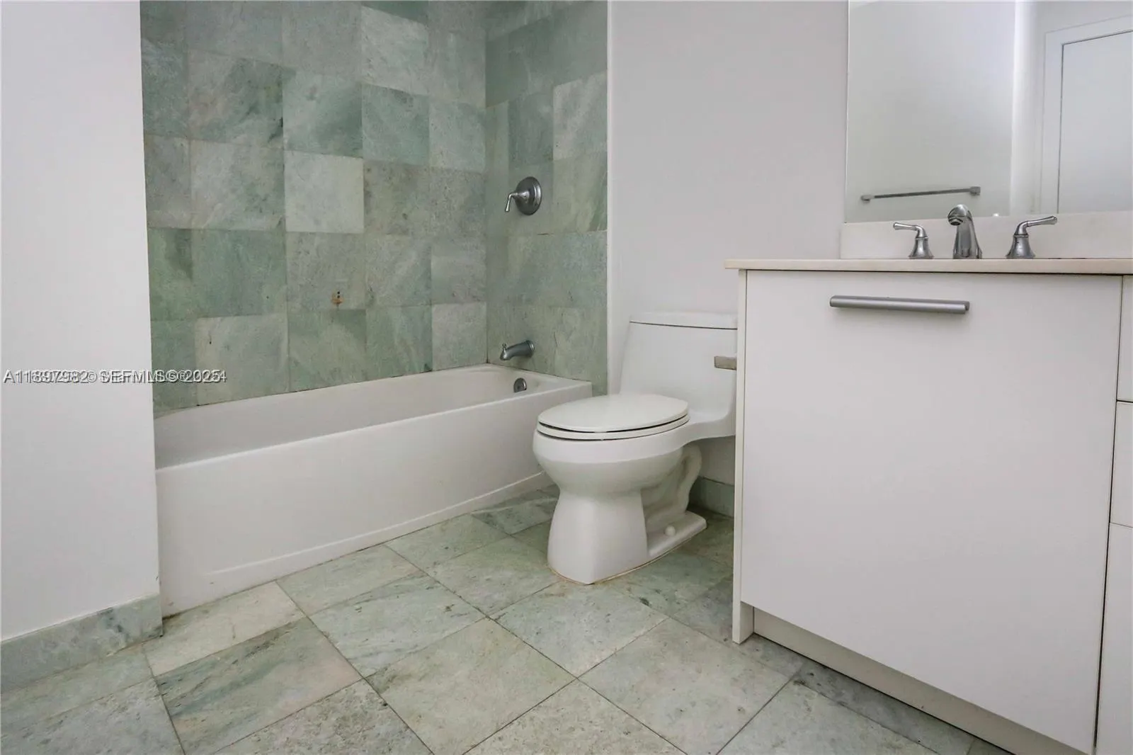 1050 Brickell Avenue #414