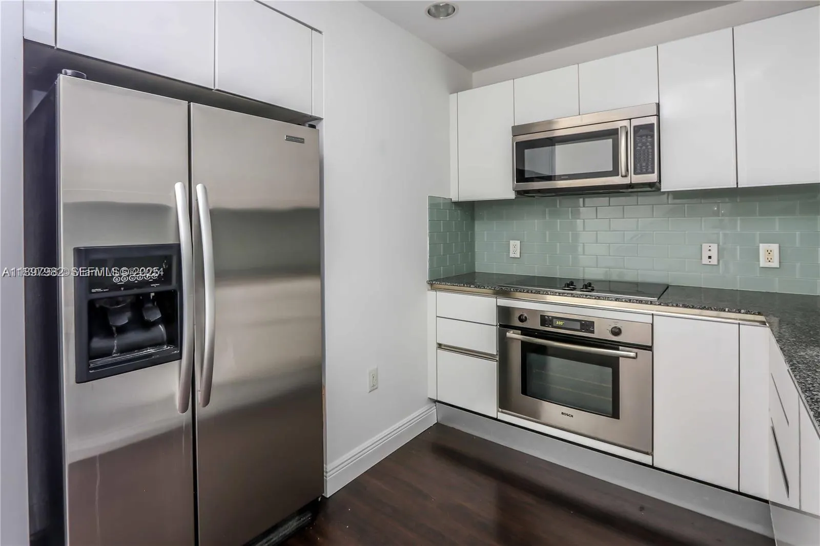 1050 Brickell Avenue #414