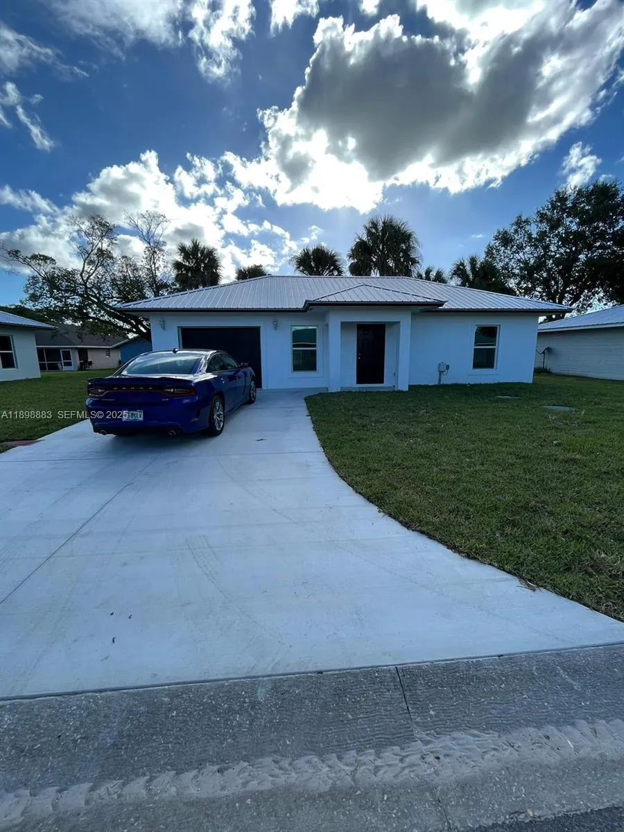5218 SE 43 Street