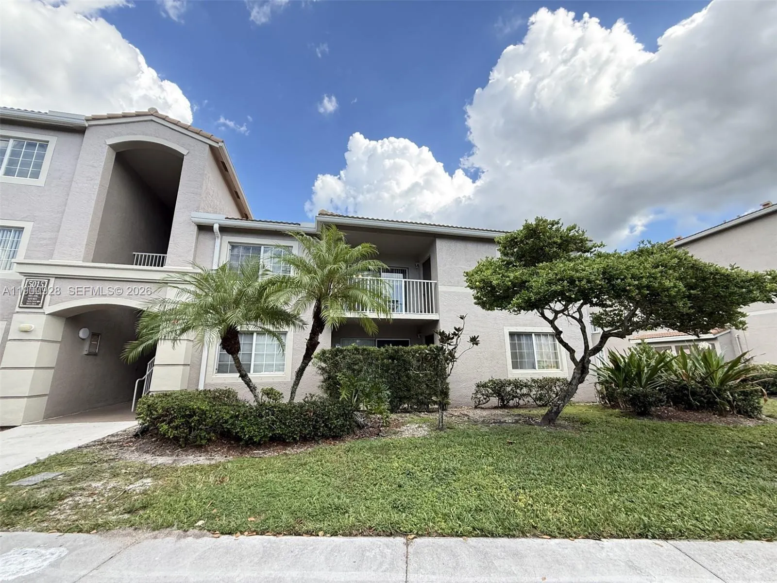 5015 Wiles Road #207