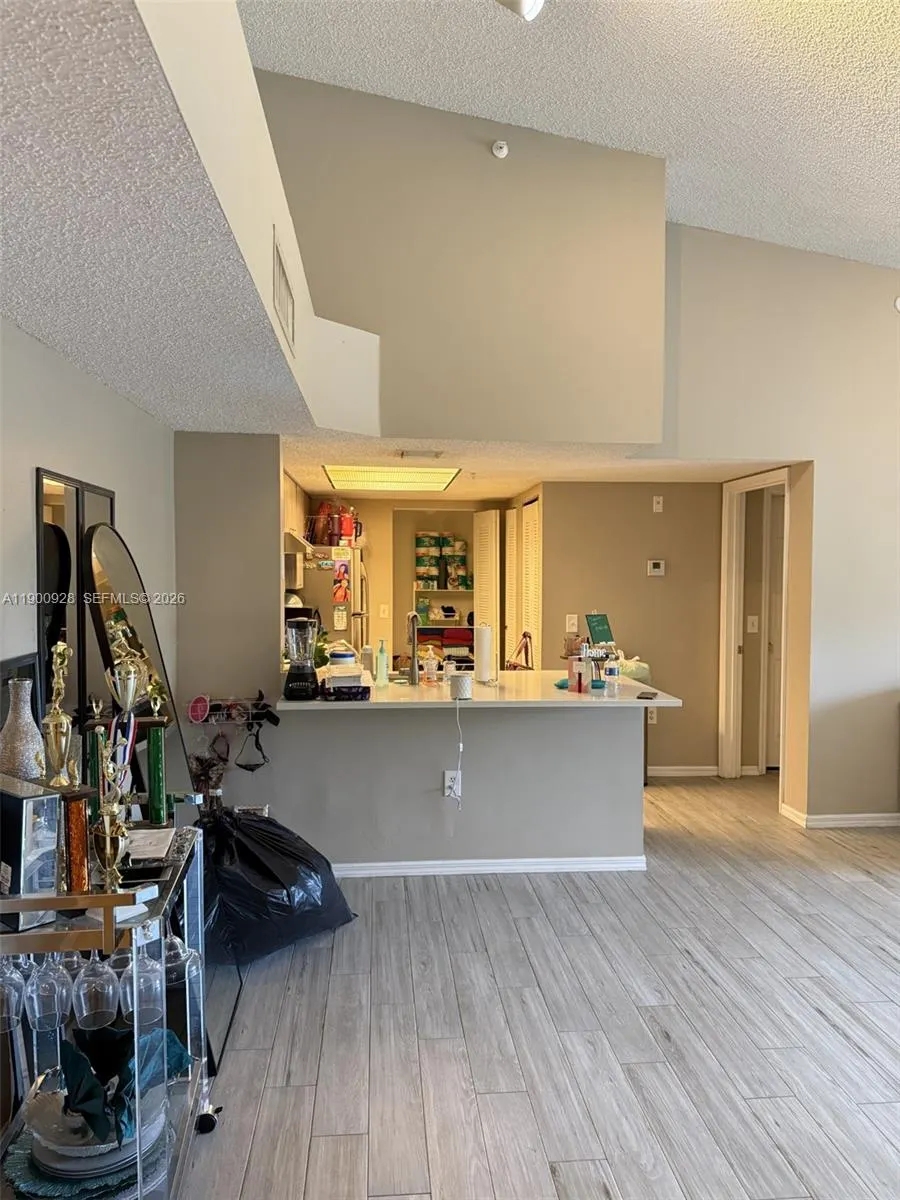 5015 Wiles Road #207