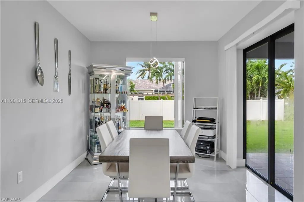 2218 SW 25th Street