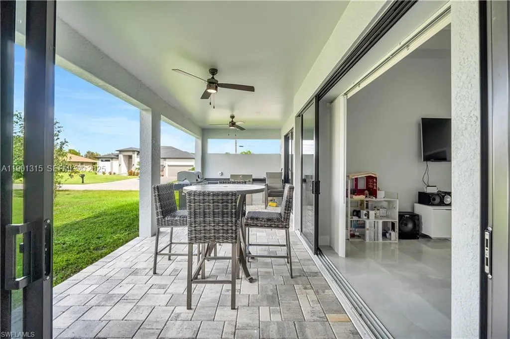 2218 SW 25th Street