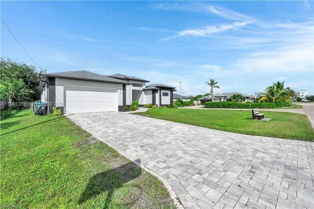 2218 SW 25th Street