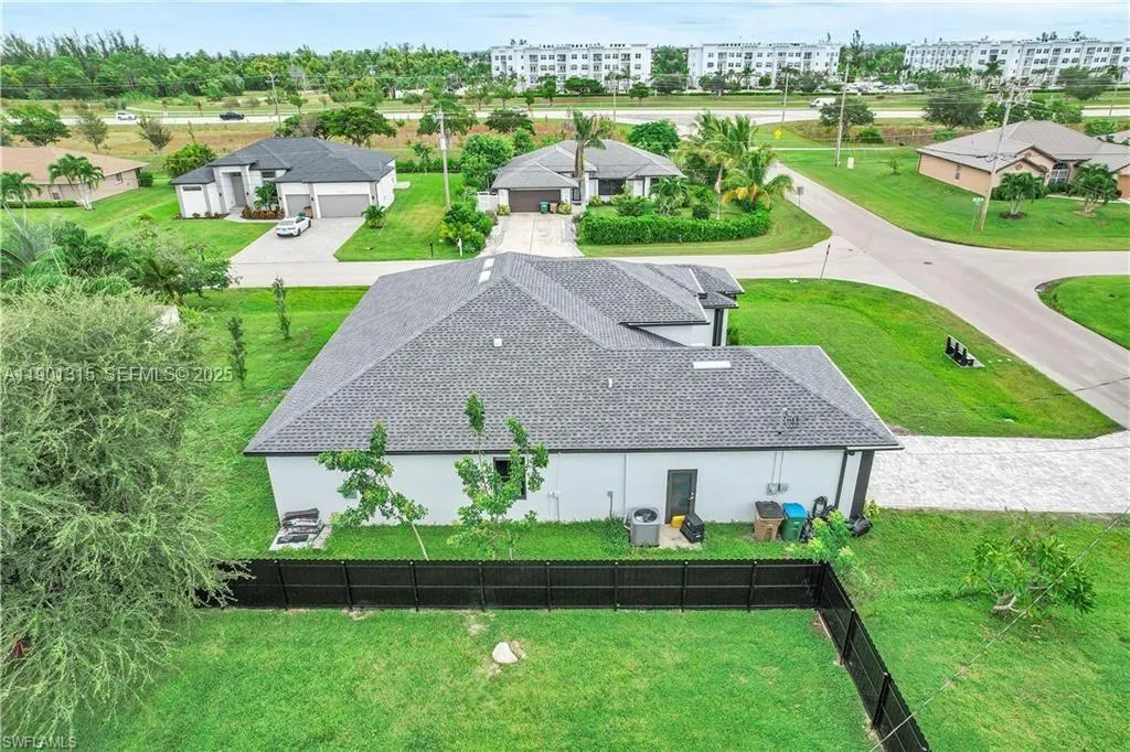 2218 SW 25th Street