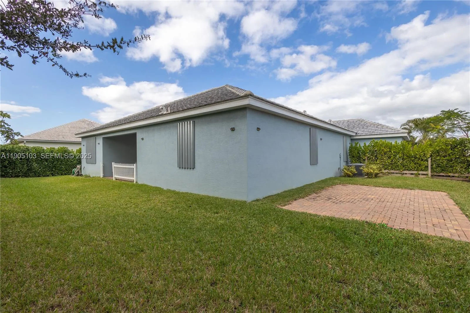 2547 Saint Lucia Circle