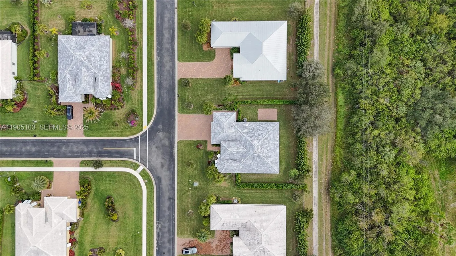2547 Saint Lucia Circle